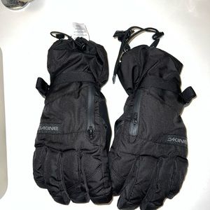 Dakine gortex snow gloves - size XL (9.5)